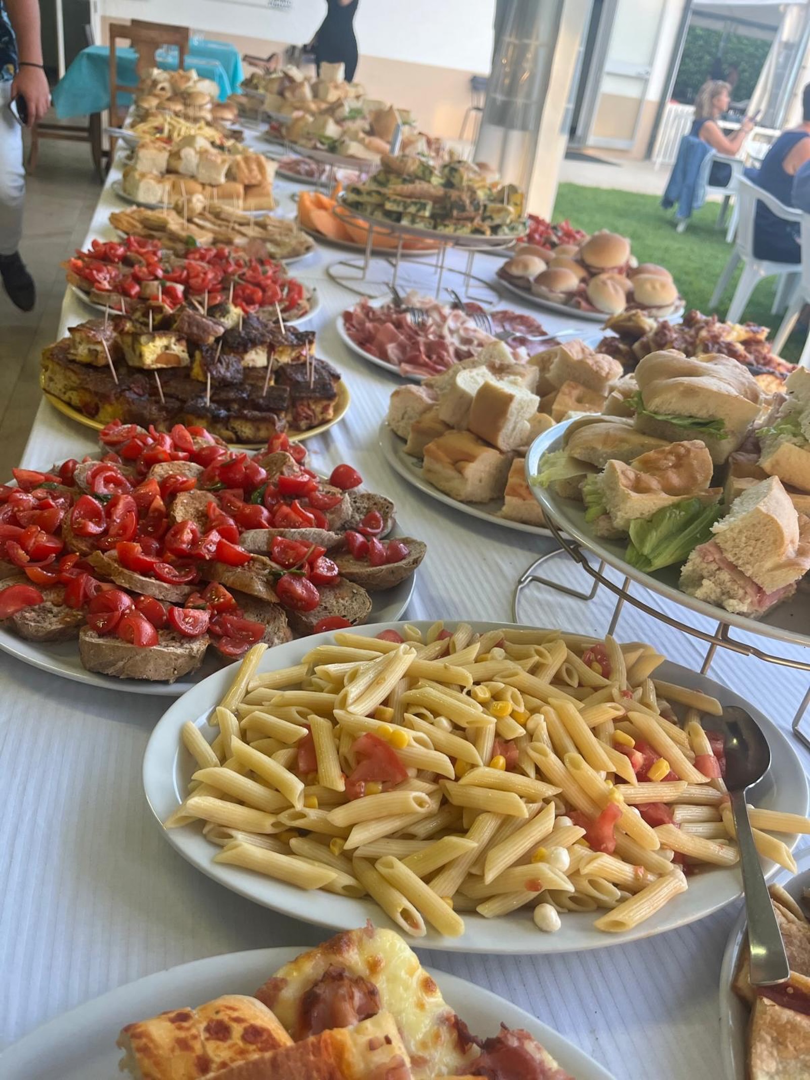 Prodotti artigianali esposti all'Officina del Gusto.
